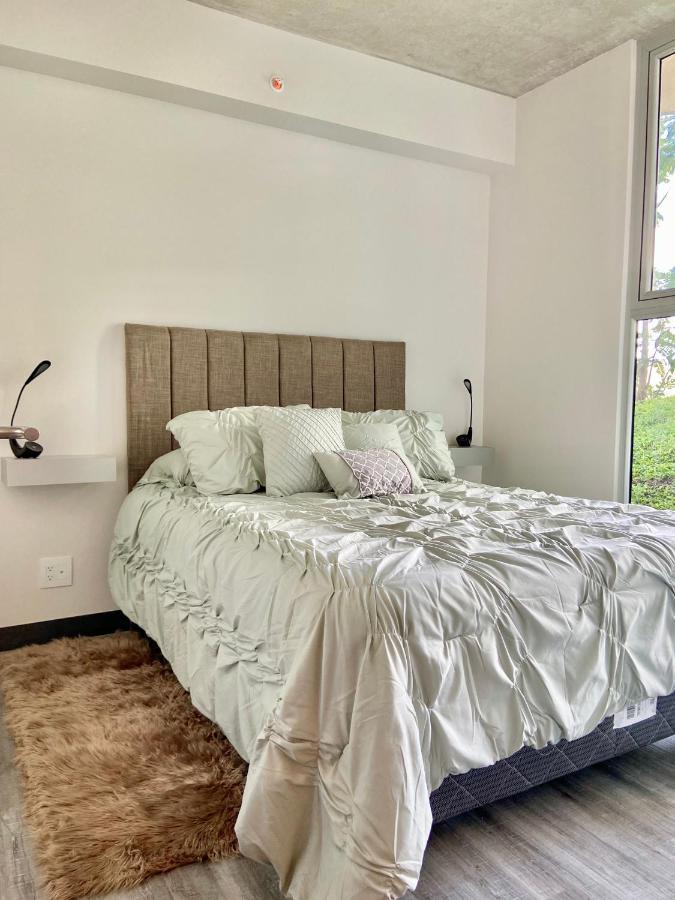 Comodo Y Elegante Apartamento En Fabuloso Condo! San José Kültér fotó